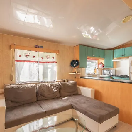 Dom wakacyjny Mobil 6p - Pres De La *