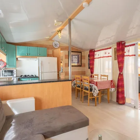 Mobil 6p - Pres De La